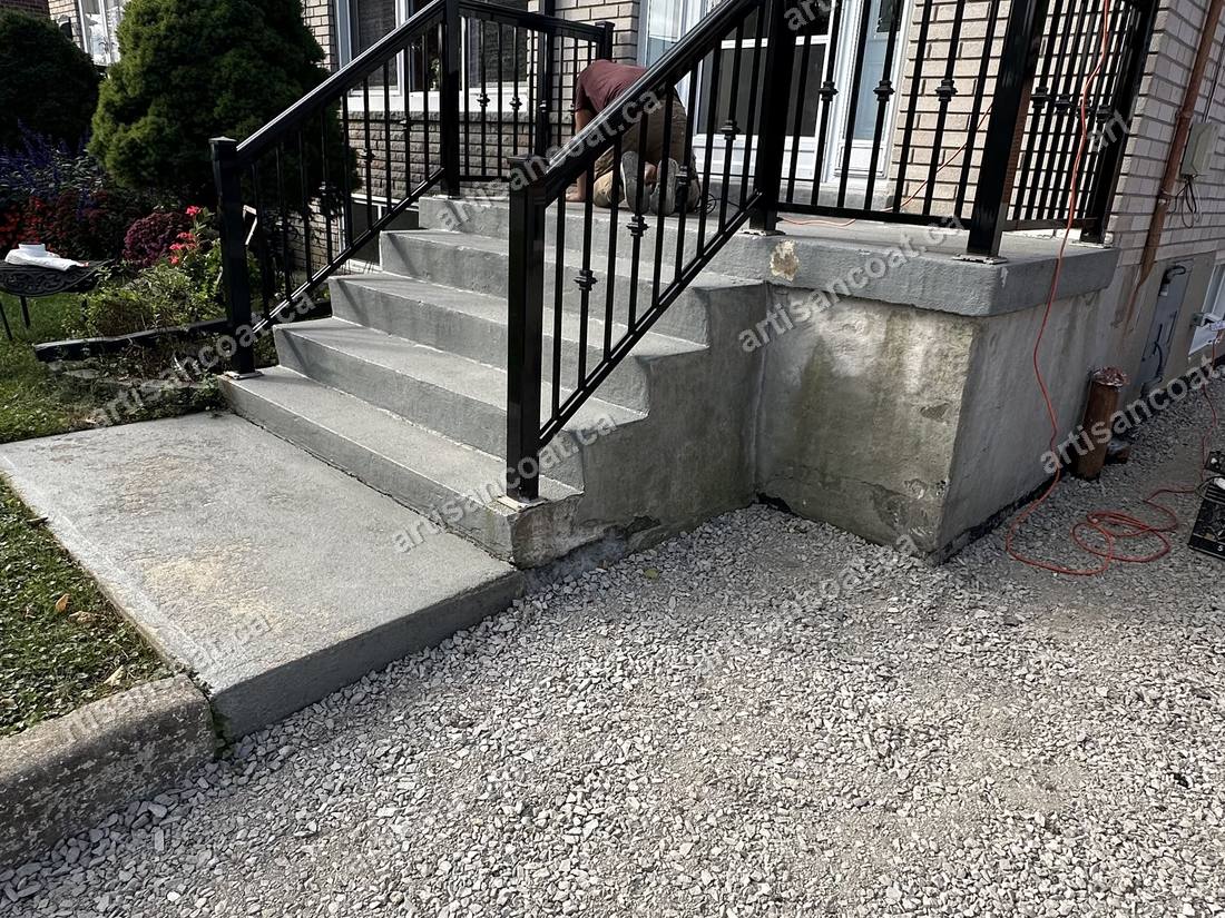 Worn cracked front steps before concrete resurfacing Etobicoke