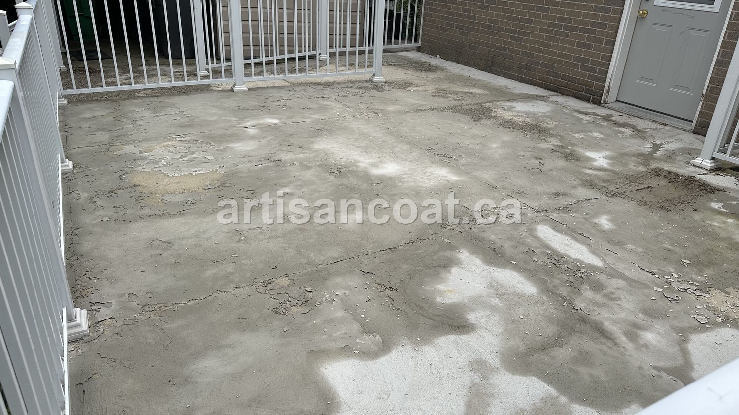 delaminated-concrete-topping-flaking-off-before-repair-gta